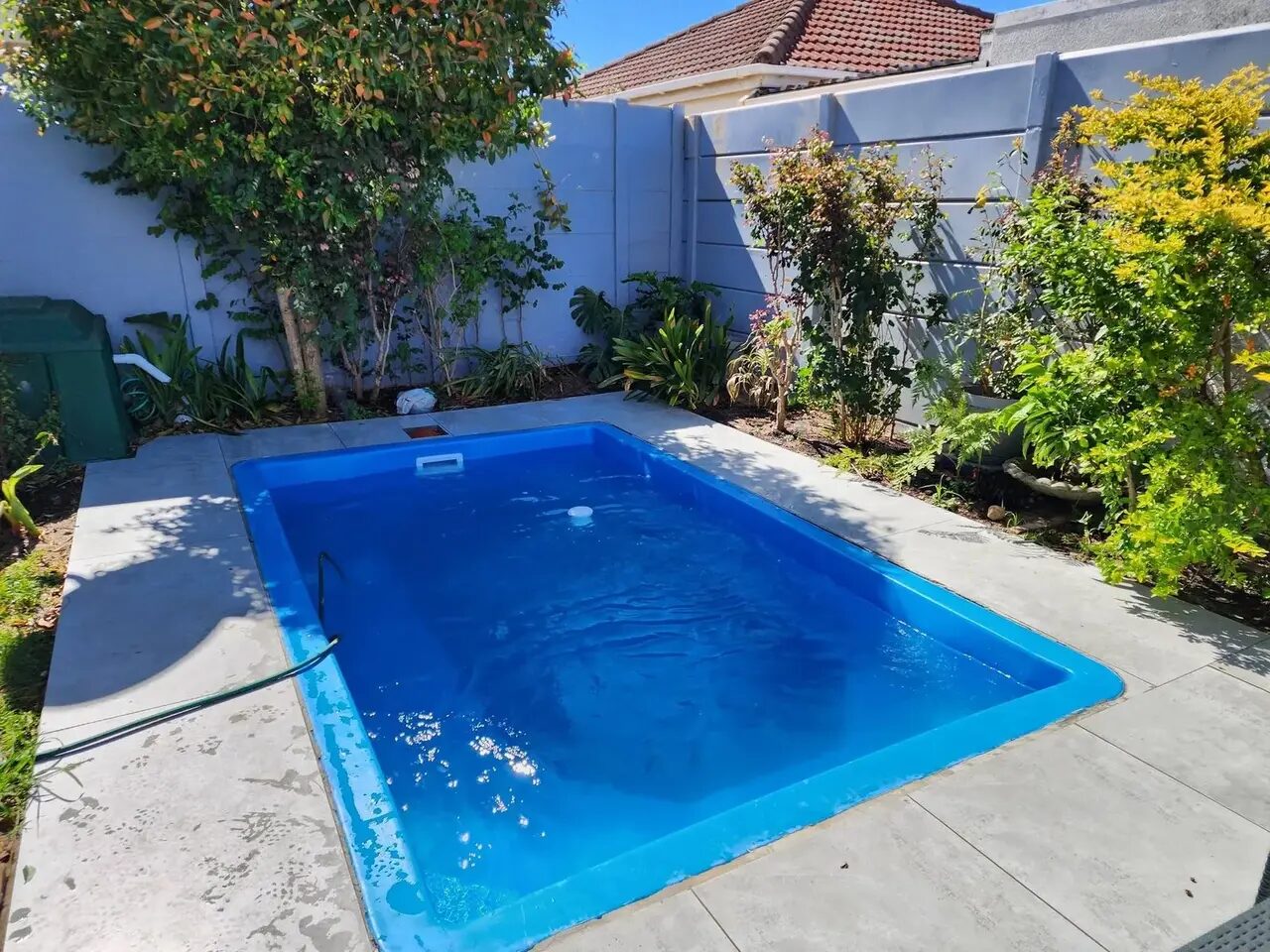 New fibreglass pool build, Helderberg after