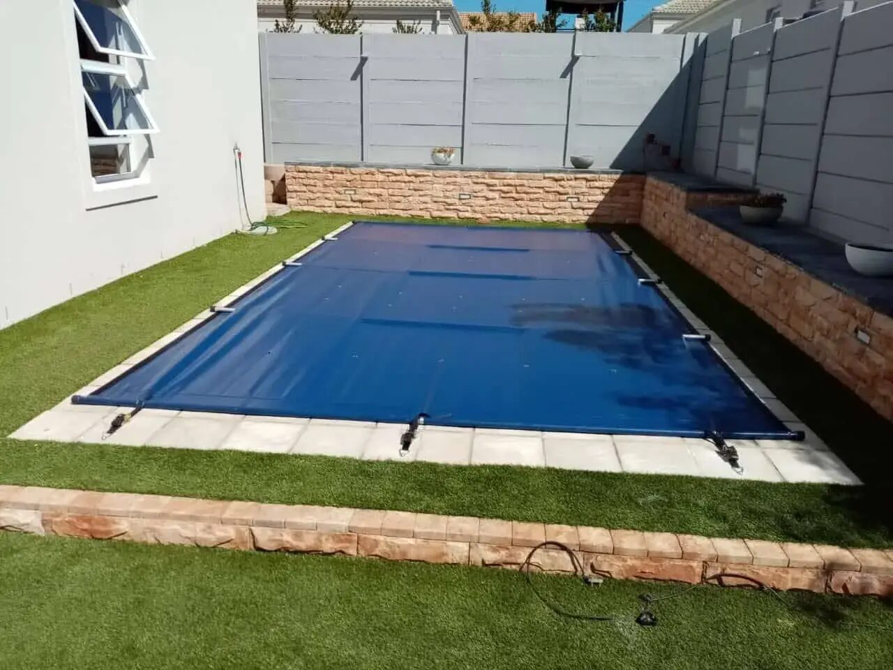 Safety cover install